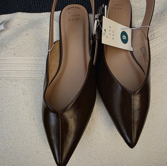 A New Day Women's Brown Slingback Flats - Picture 4 of 4